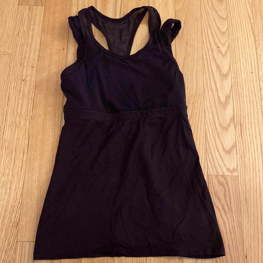 GapFit Tank in plum with mesh overlay XS